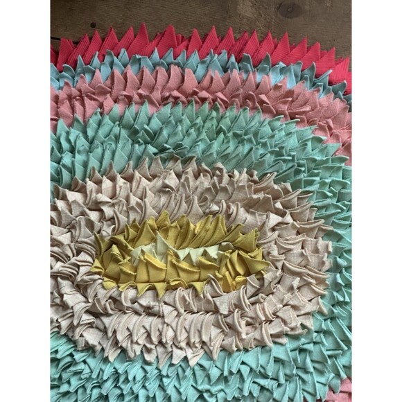 VTG Handmade Multicolored Polyester Fabric Scrap 30x24" Oval Funky Rug Unisex - Picture 2 of 9